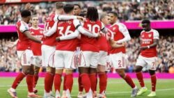 «ساكا» يقود آرسنال لمواصلة الانتصارات والتربع على عرش صدارة الدوري الإنجليزي