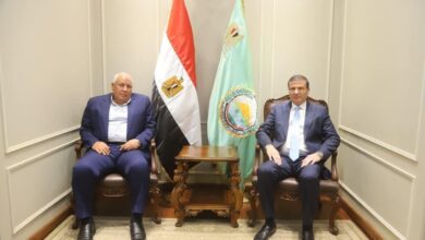وزير الزراعة ومحافظ مطروح يبحثان خطة متكاملة لتعزيز التنمية الزراعية والإنتاج الحيواني.