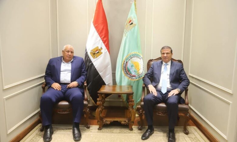 وزير الزراعة ومحافظ مطروح يبحثان خطة متكاملة لتعزيز التنمية الزراعية والإنتاج الحيواني.
