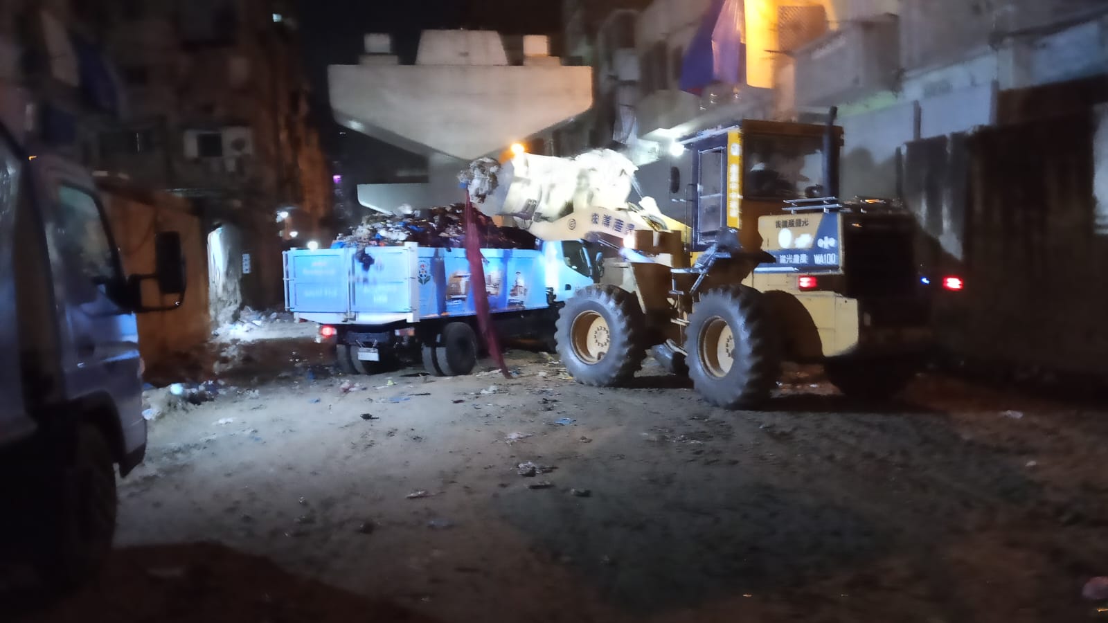 300 طن مخلفات تُزال في أيام.. تدخل حاسم يعيد الوجه الحضاري للمدينة