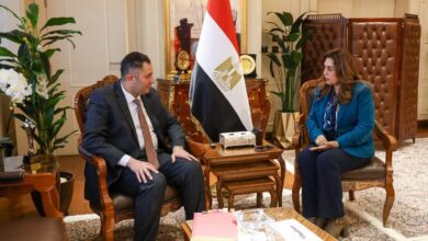 وزيرة التنمية المحلية والبيئة تتابع مع محافظ دمياط تنفيذ الخطة الاستثمارية
