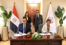 وزيرا الصحة والتنمية المحلية يشهدان توقيع بروتوكول لدعم الاستراتيجية الوطنية