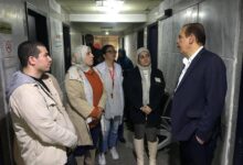 جولة مفاجئة لنائب وزير الصحة بمنشآت المعادي