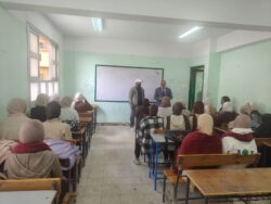 وكيل وزارة التربية والتعليم بالغربية يتابع الفترتين الصباحية والمسائية لمدارس إدارة كفر الزيات