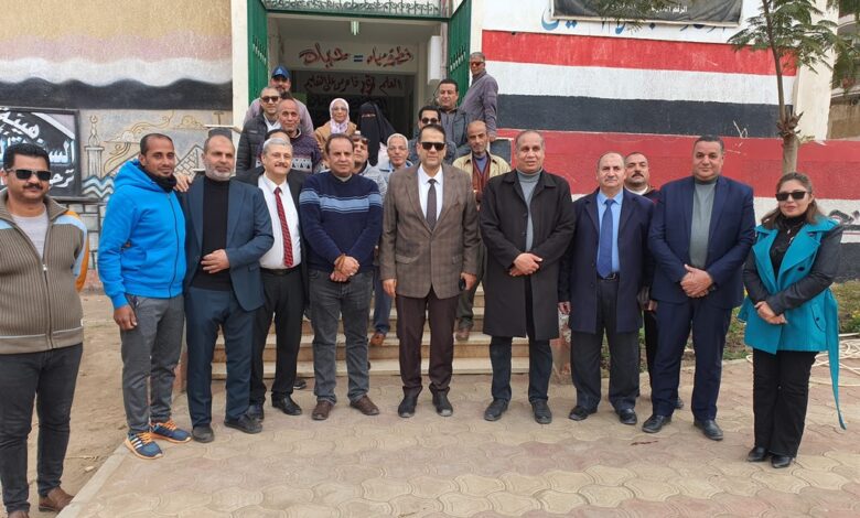 وكيل وزارة التربية والتعليم بالغربية يتابع مدارس ادارة السنطة التعليمية