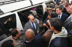 محافظ الغربية يتفقد موقف سبرباي لمتابعة الالتزام بالتعريفة الجديدة