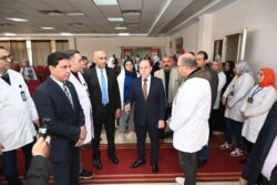 محافظ الغربية يفتتح قسم القسطرة القلبية بمستشفى زفتى العام