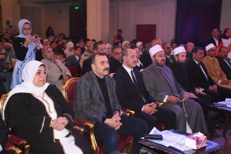 السكرتير العام لمحافظة الإسكندرية يشهد احتفالية تكريم الطلاب حفظة القرآن الكريم