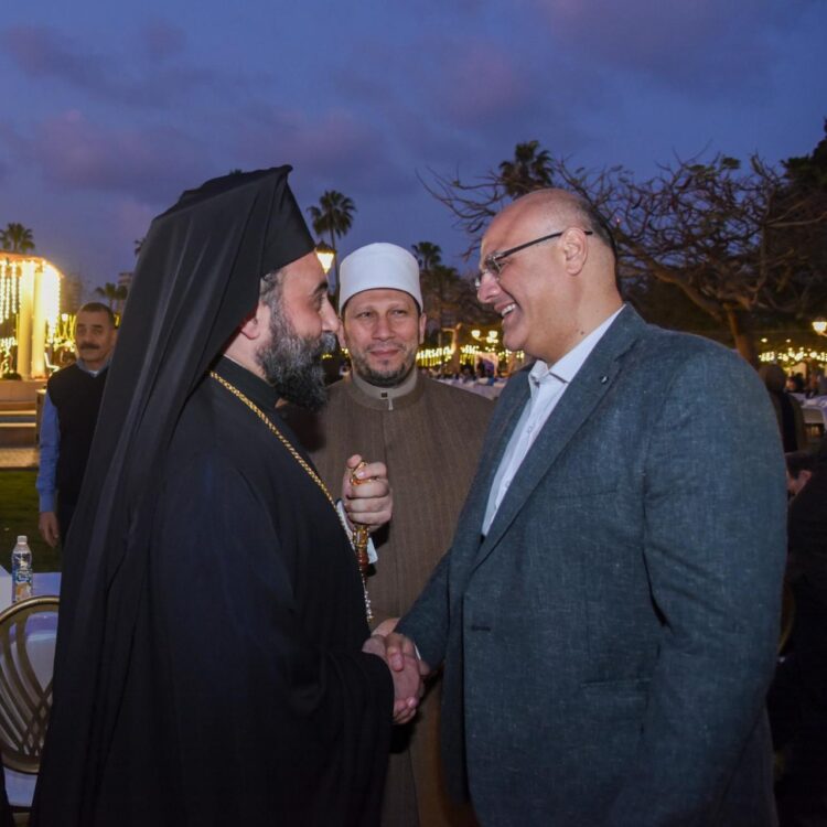المهندس أيمن عطية يشارك في الإفطار الجماعي الذي تنظمه محافظة الإسكندرية