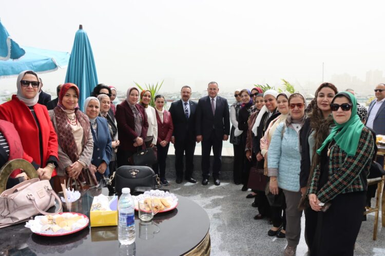 جامعة الإسكندرية تنظم حفل استقبال عيد الفطر بنادي أعضاء هيئة التدريس فاروس