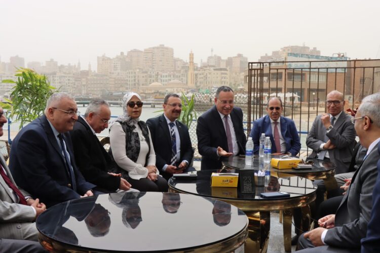 جامعة الإسكندرية تنظم حفل استقبال عيد الفطر بنادي أعضاء هيئة التدريس فاروس