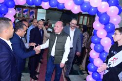 كلية الطب البشري بجامعة سوهاج تنظم إفطارًا جماعيًا لطلاب برنامج الطب بمصروفات وتكرم المتفوقين