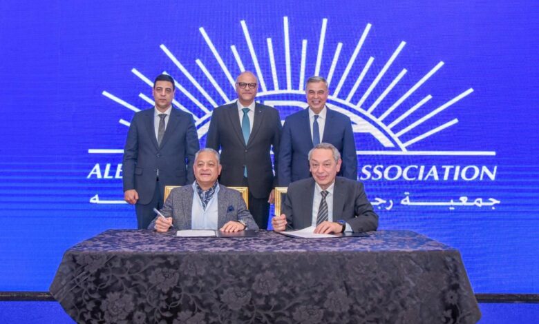 محافظ الإسكندرية: تعزيز دعم جهود التنمية الاقتصادية والاستثمارية بالمحافظة