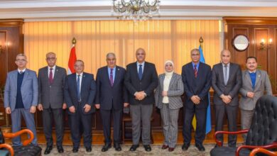 محافظ الإسكندرية يستقبل رئيس جامعة برج العرب التكنولوجية والوفد المرافق له