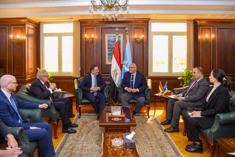 محافظ الإسكندرية يستقبل سفير المملكة المتحدة لبحث سبل التعاون المشترك