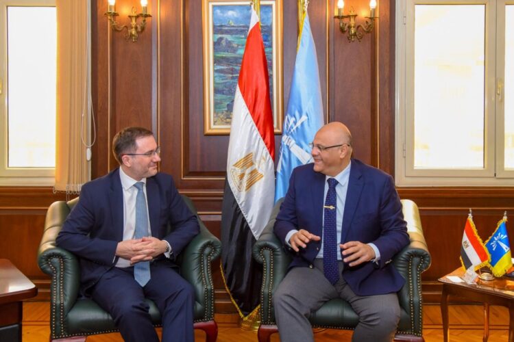 محافظ الإسكندرية يستقبل سفير المملكة المتحدة لبحث سبل التعاون المشترك