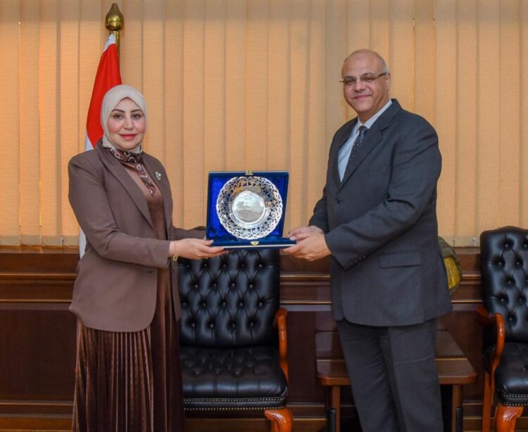 محافظ الإسكندرية يستقبل قنصل عام ليبيا لبحث سبل تعزيز التعاون المشترك