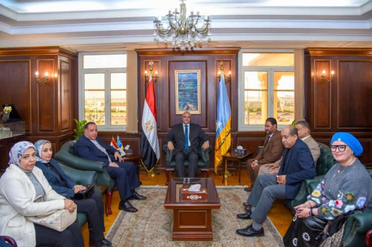 محافظ الإسكندرية يستقبل مجلس نقابة الصحفيين بالإسكندرية لتعزيز أواصر التعاون
