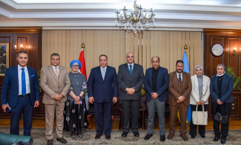 محافظ الإسكندرية يستقبل مجلس نقابة الصحفيين بالإسكندرية لتعزيز أواصر التعاون