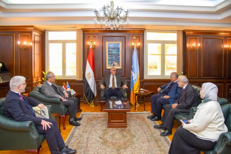 محافظ الإسكندرية يستقبل وفد جامعة فاروس بالإسكندرية لبحث سبل التعاون المشترك