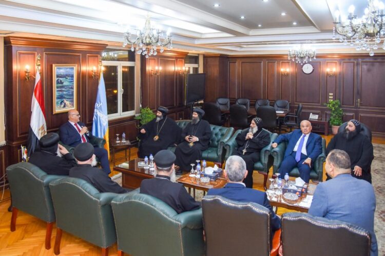 محافظ الإسكندرية يستقبل وفداً من الكنيسة القبطية للتهنئة بمهام منصبه