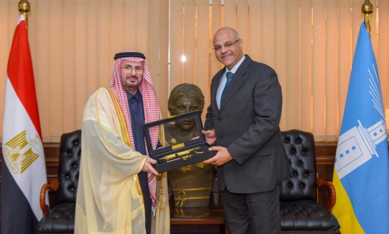 محافظ الإسكندرية يلتقي القنصل العام للمملكة العربية السعودية لتعزيز التعاون