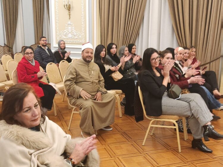 مدير مديرية أوقاف الإسكندرية يلقي محاضرة العمارة والدور الحضاري بالبيت الروسي 