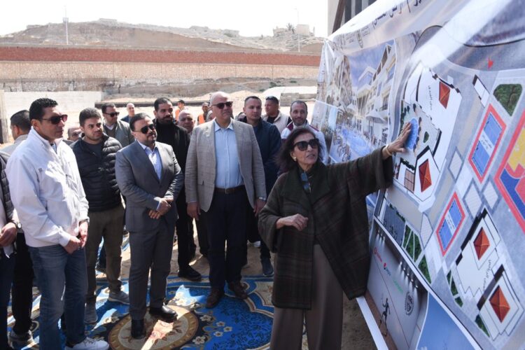  وزير الشباب والرياضة ومحافظ الإسكندرية يتفقدان منتدى الشباب بأبو قير