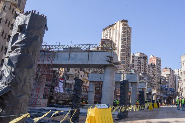 وزير النقل ومحافظ الإسكندرية يتفقدان مسار مشروع المرحلة الأولى من مترو ابو قير